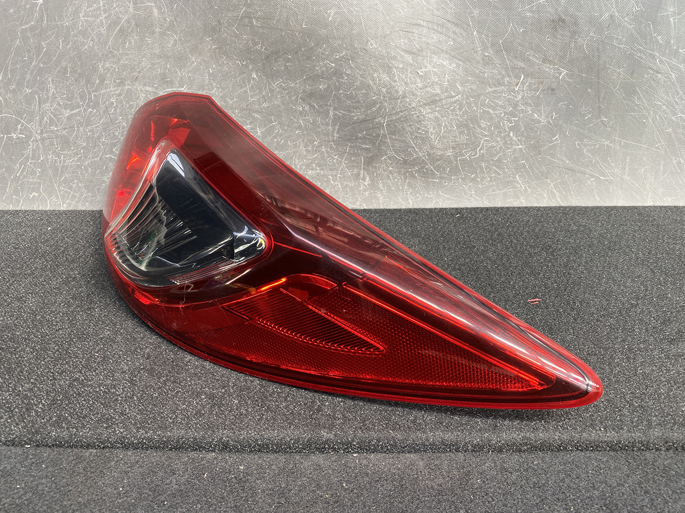 MAZDA CX-5 CX5 KE Genuine Taillight STANLEY W0429 Right Side x1 - Image 3