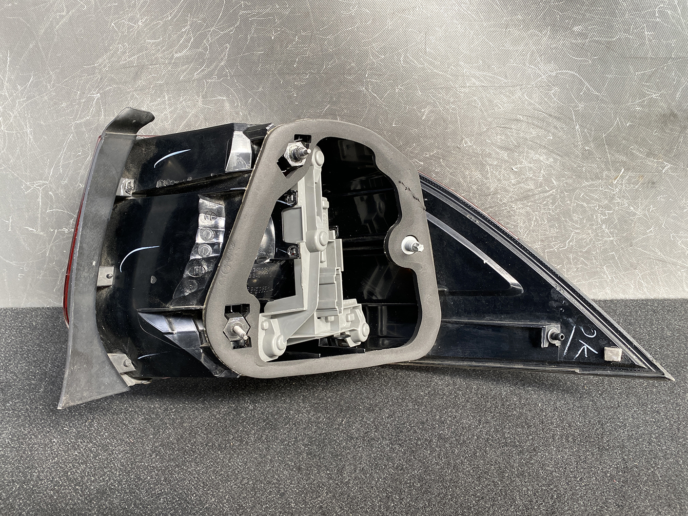 VW VOLKSWAGEN GOLF GOLF 5 MK5 1KC Taillight 1K9945095G Left Side x1 - Image 4