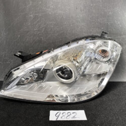 Mercedes-Benz A-Class W169 HID Genuine Headlight A1698206361 Left Side x1