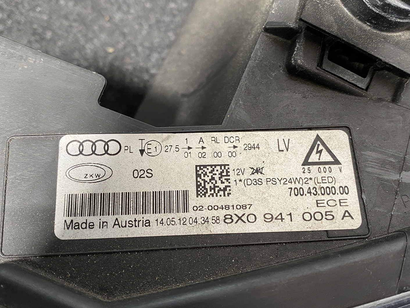 AUDI A1 8X Genuine Headlight 8X0 941 005 A Left Side x1 - Image 7