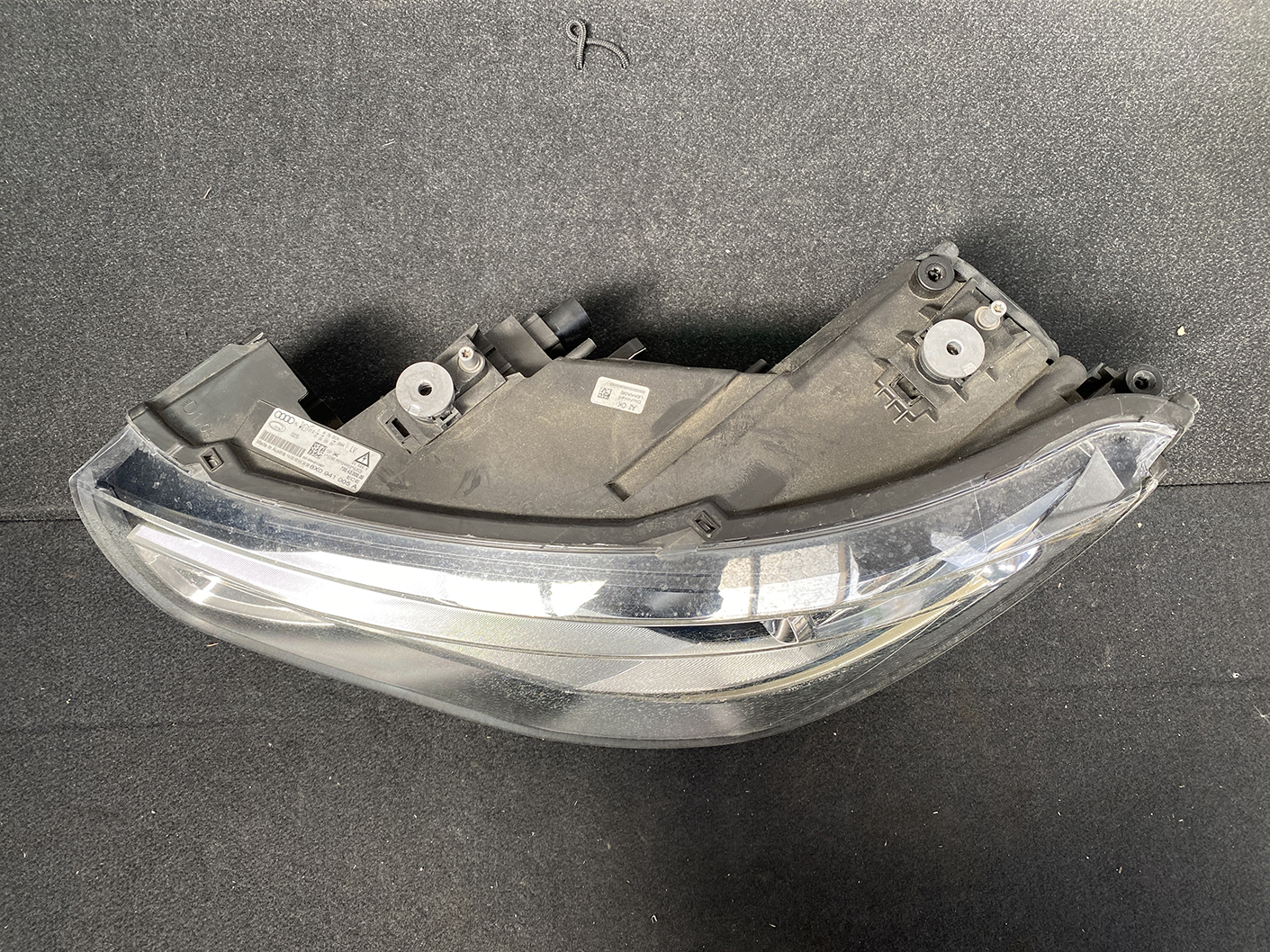 AUDI A1 8X Genuine Headlight 8X0 941 005 A Left Side x1 - Image 4