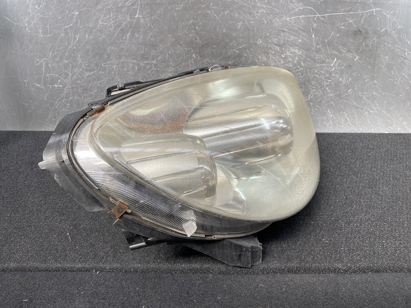 Mercedes-Benz B-Class W245 B180 Genuine Headlight A1698208061 Right Side x1 - Image 3