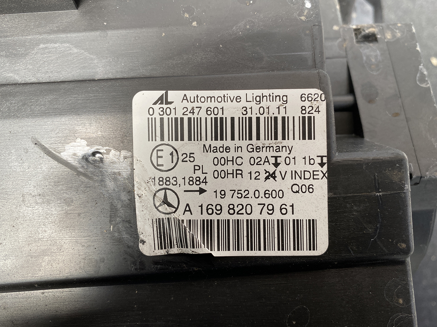 PPPP Mercedes-Benz B-Class B180 Genuine Headlight A1698207961 Right Side x1 - Image 9