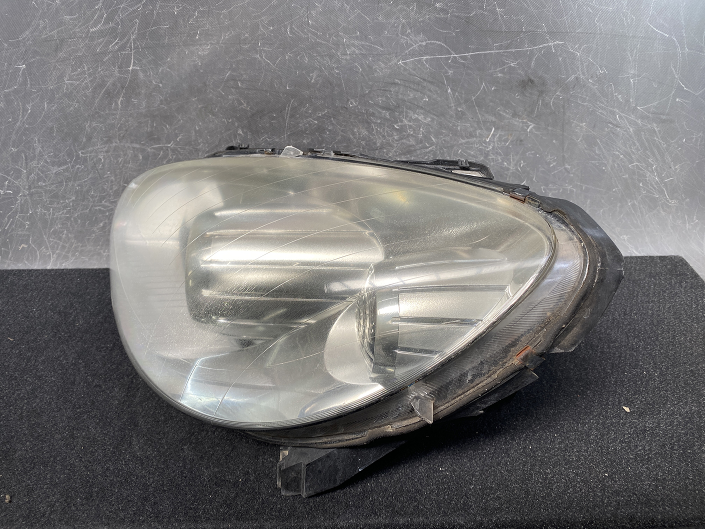 PPPP Mercedes-Benz B-Class B180 Genuine Headlight A1698207961 Right Side x1 - Image 3