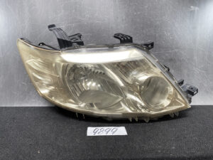 NISSAN SERENA SUZUKI LANDY C25 Headlight KOITO 100-24920 Right Side x1