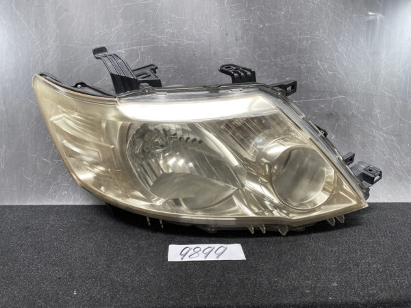 NISSAN SERENA C2 Headlight KOITO 100-24920 Right Side x1