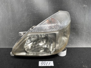 NISSAN SERENA C24 Headlight ICHIKOH 1648, 3437 Left Side x1 *DAMAGED*