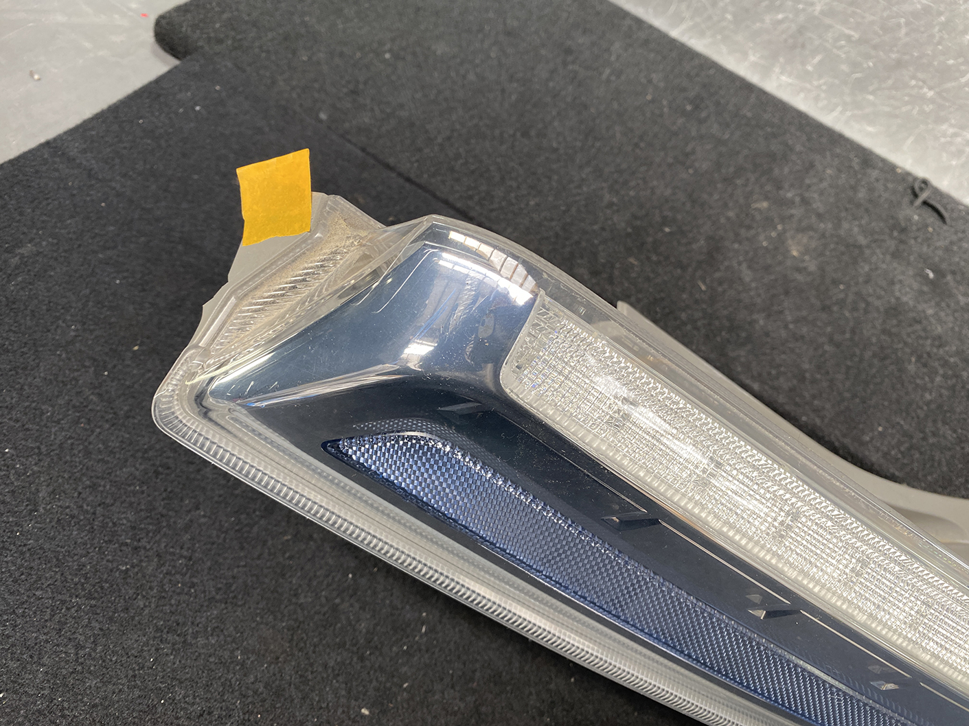 NISSAN LEAF AZE0 Genuine Taillight D115 Left Side x1 *DAMAGED* - Image 6