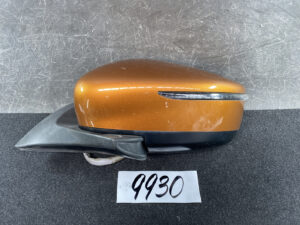 NISSAN LEAF ZE1 Door Mirror G579 / H146 Left Side x1