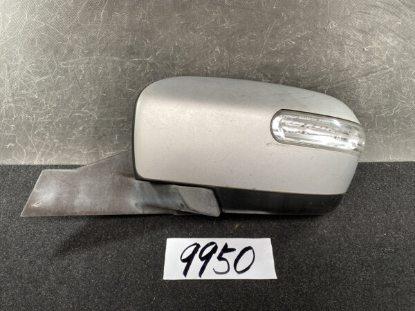 MAZDA PREMACY CREW  Door  Mirror  521 522 with Indicator Left Side x1