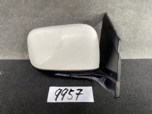 MITSUBISHI DION CR9W Mirror Murakami 9Z21 / 6607 Right Side x1