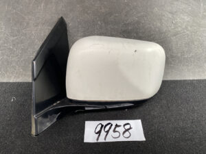 MITSUBISHI DION CR9W Mirror Murakami 9Z20 / 6607 Left Side x1