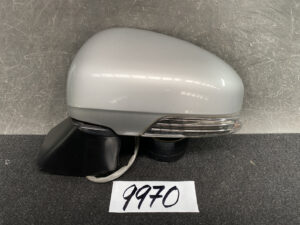 TOYOTA RACTIS  SUBARU TREZIA Mirror 9851  9849 Left Side x1