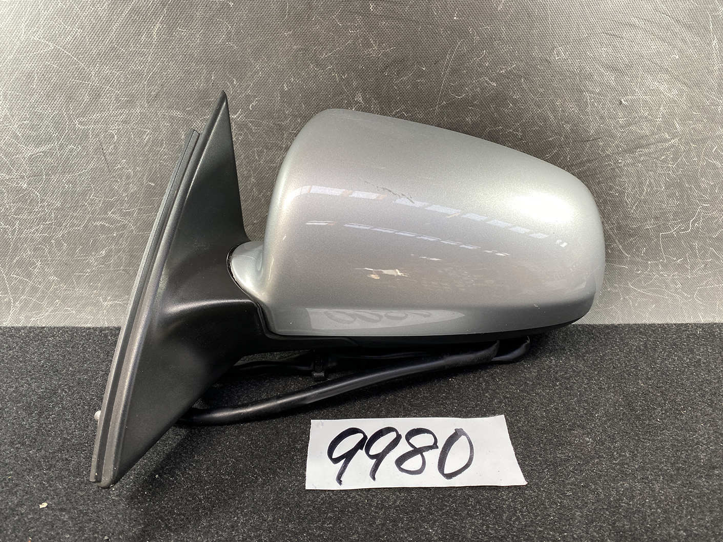 AUDI A4 B6 Genuine Door Mirror 010681 / 50011 Left Side x1