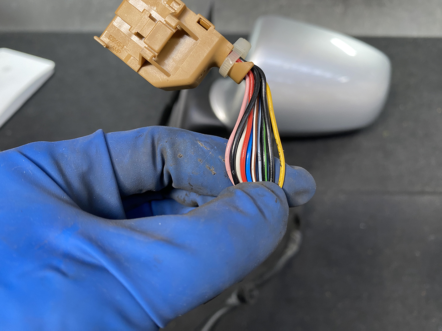 AUDI A4 B6 Genuine Door Mirror 010681 / 50011 Left Side x1 - Image 10