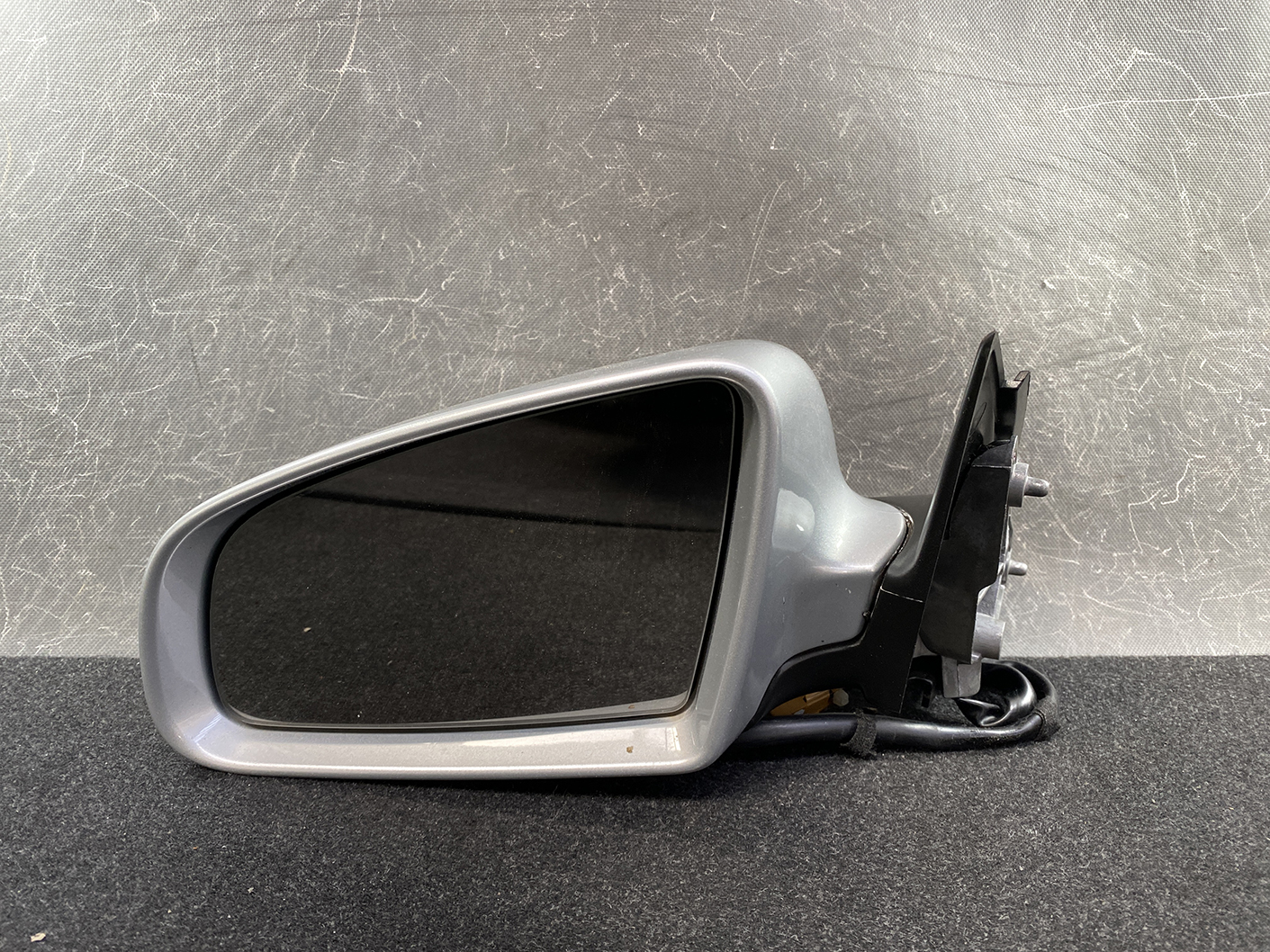 AUDI A4 B6 Genuine Door Mirror 010681 / 50011 Left Side x1 - Image 2