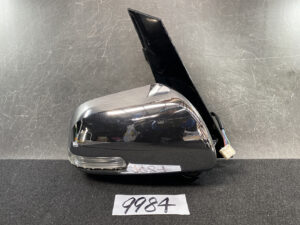 TOYOTA ESTIMA ACR50 HYBRID AHR20 Door Mirror 8406 Right Side x1