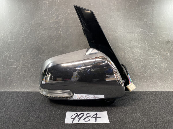 TOYOTA ESTIMA ARC50 HYBRID AHR20 Door Mirror 8406 Right Side x1