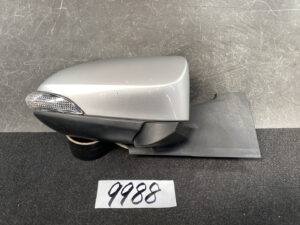 TOYOTA VITZ Yaris HYBRID Door Mirror ICHIKOH 8322 K96 Right Side x1