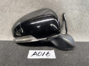 TOYOTA PRIUS ZVW30 ZVW35  Mirror MURAKAMI 9316 Right Side x1