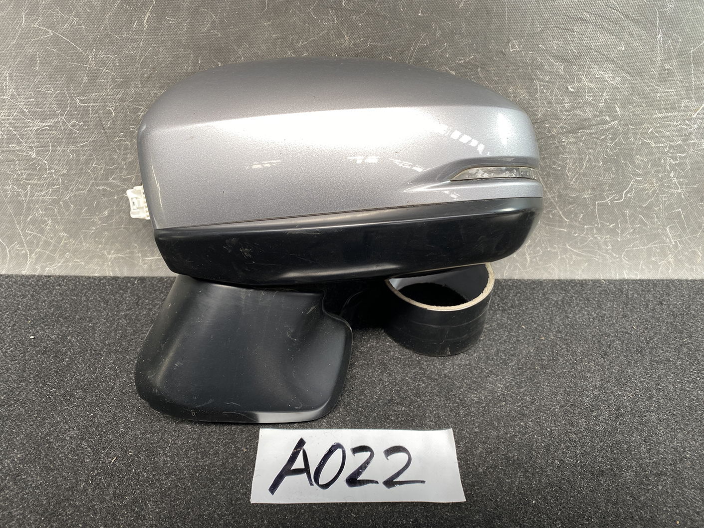 HONDA FIT JAZZ SHUTTLE GK GP Door Mirror 037576 / T5A Left Side x1