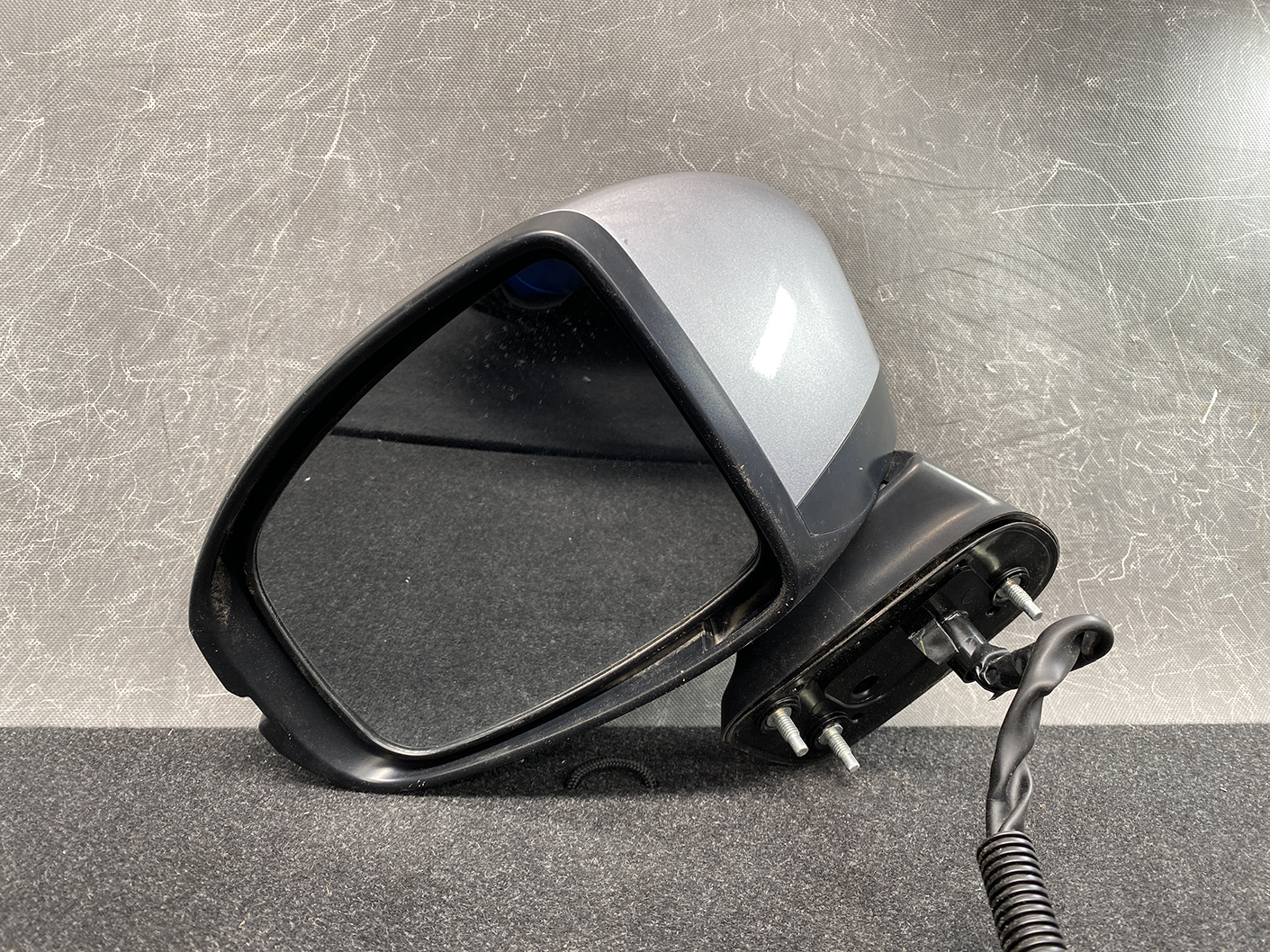 HONDA FIT JAZZ SHUTTLE GK GP Door Mirror 037576 / T5A Left Side x1 - Image 2