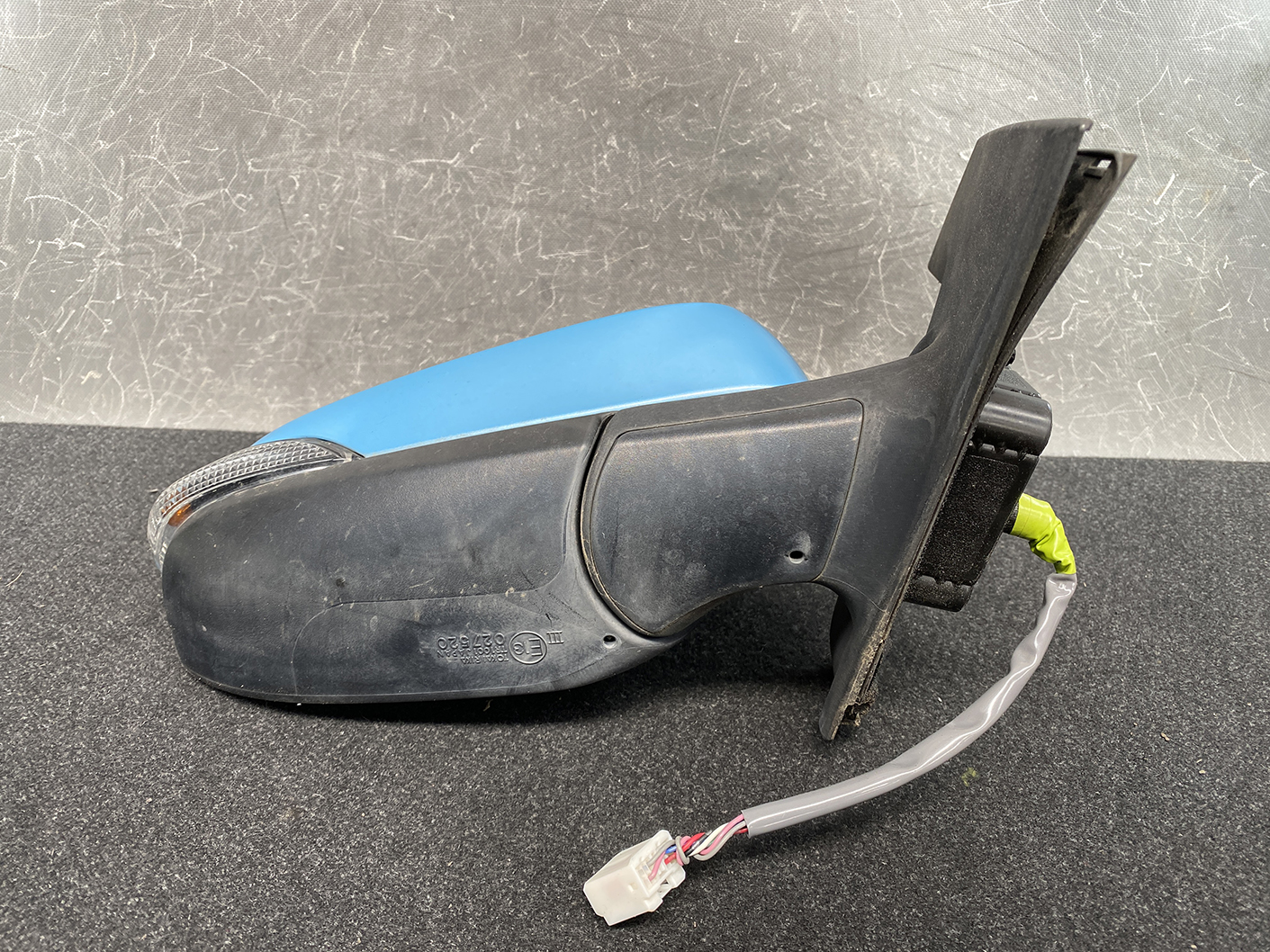 TOYOTA Prius C AQUA NHP10 Door Mirror TR1001 Right Side x1 - Image 6