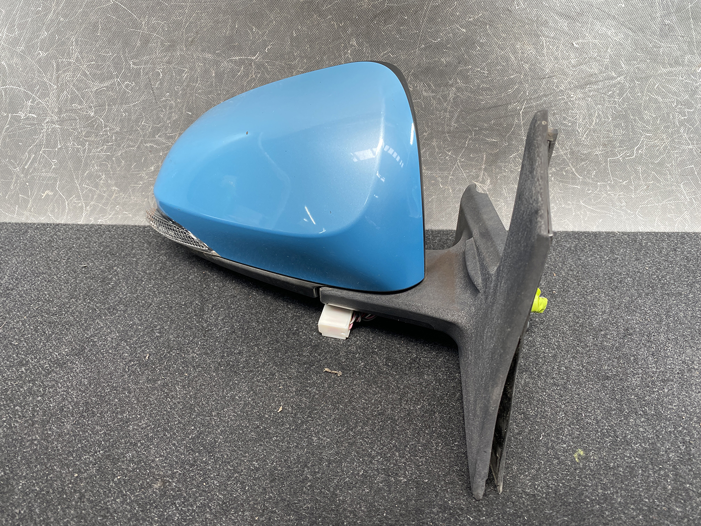 TOYOTA Prius C AQUA NHP10 Door Mirror TR1001 Right Side x1 - Image 4