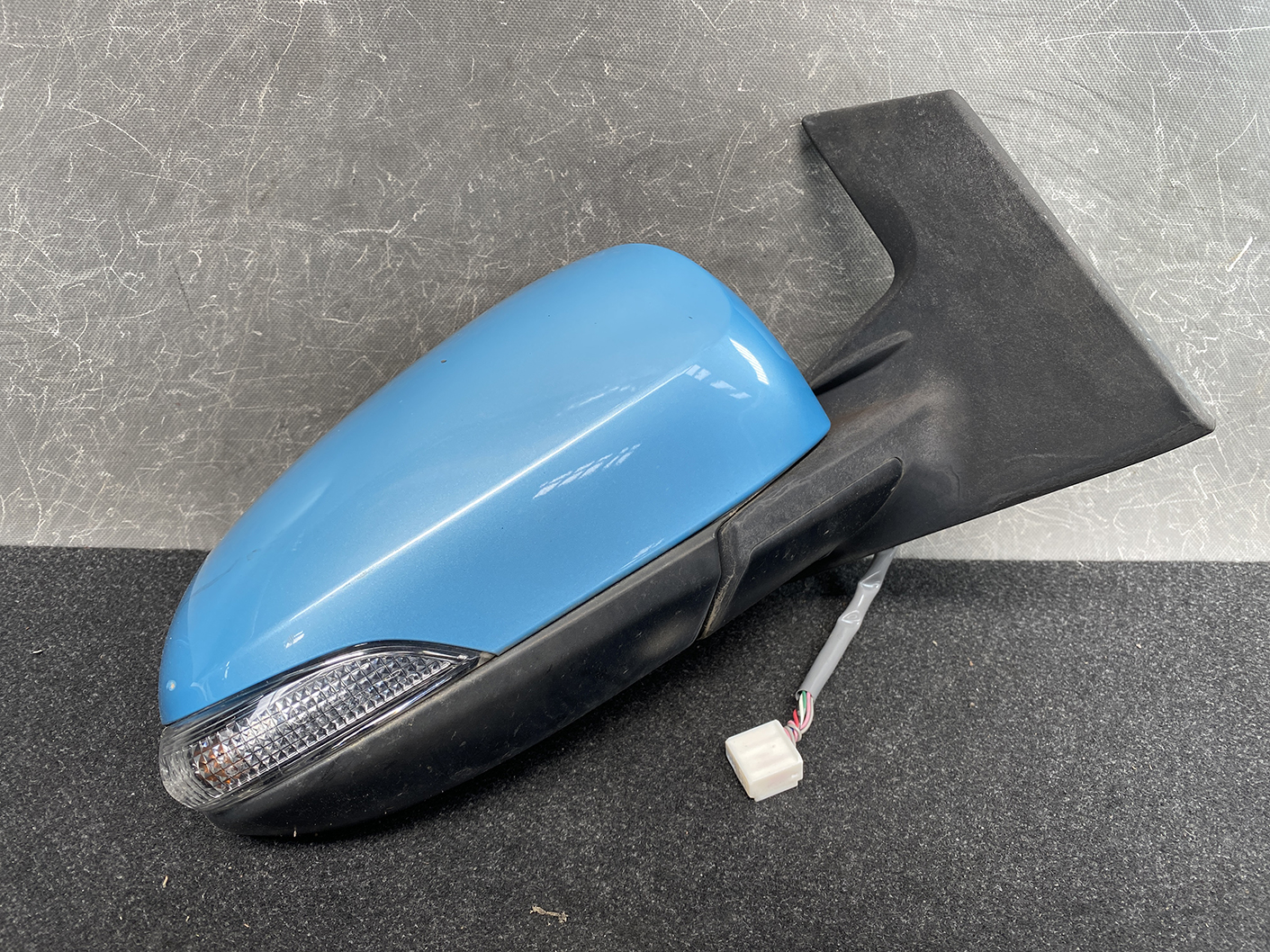 TOYOTA Prius C AQUA NHP10 Door Mirror TR1001 Right Side x1 - Image 3