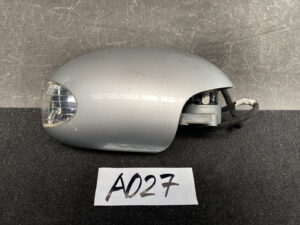 VW VOLKSWAGEN BEETLE 9C Door Mirror 010665 / 067014 Right Side x1