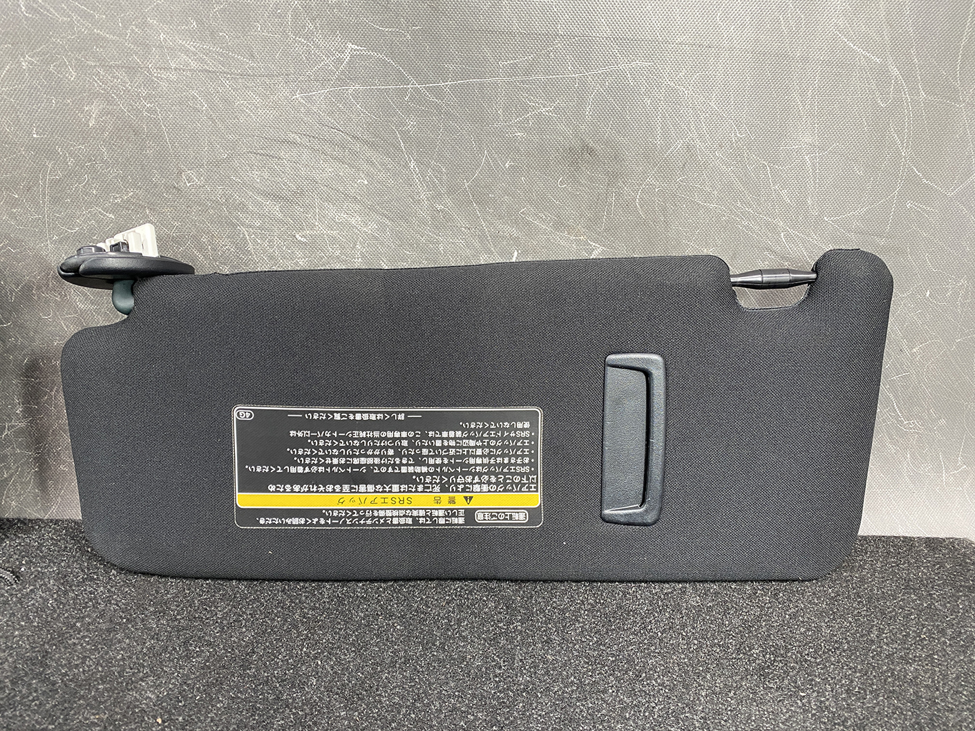 TOYOTA HARRIER ZSU60 ZSU6 ASU65 ASU60 Genuine Sun Visor LEFT - Image 2