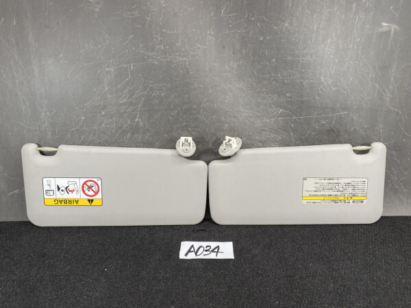 TOYOTA VOXY NOAH ESQUIRE ZRR80 ZRR85 ZWR80 ZWR85 Visor Driver side Right