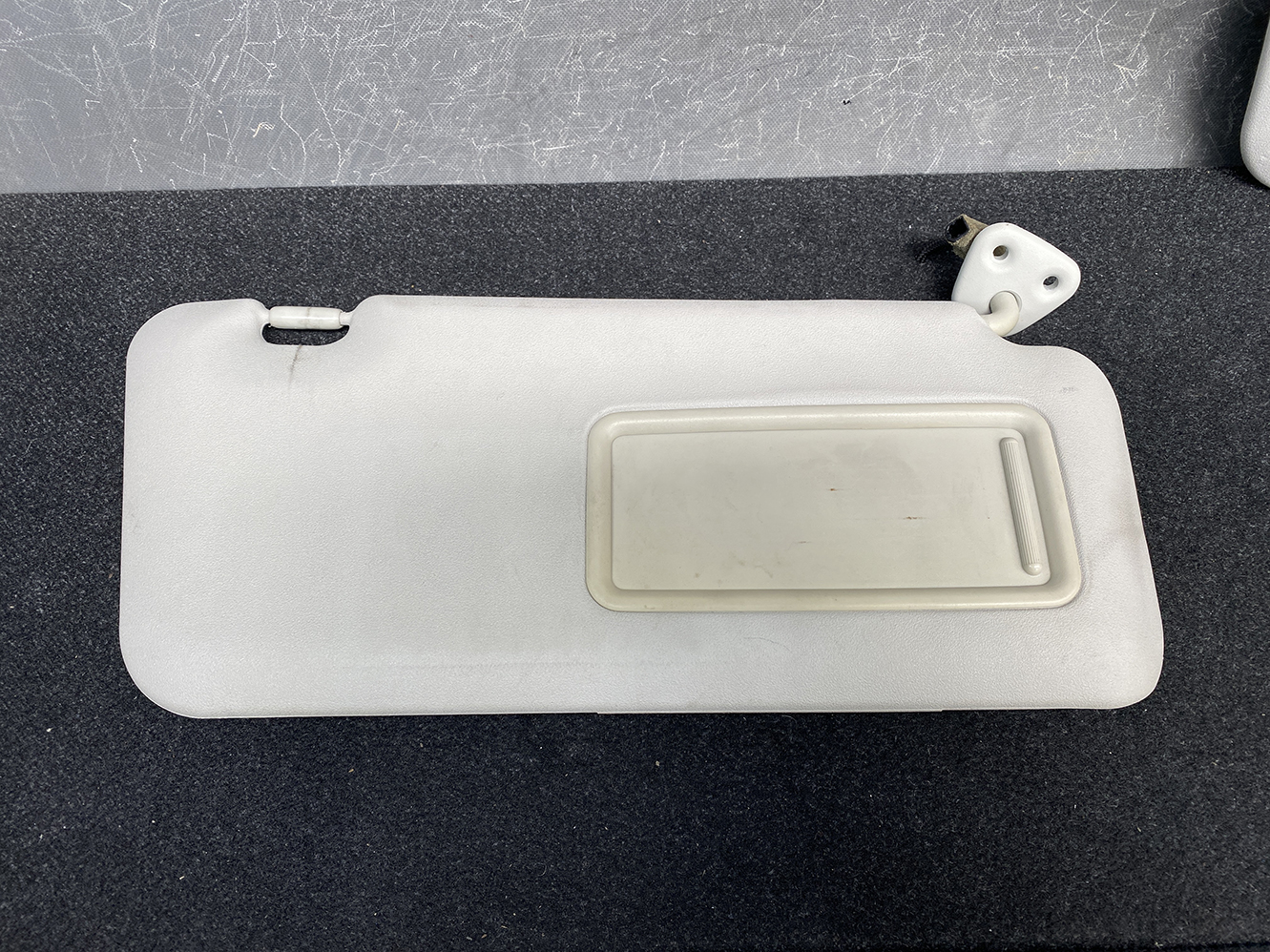 MAZDA VERISA DC5W DC5R Genuine Sun Visor Driver side Right - Image 3
