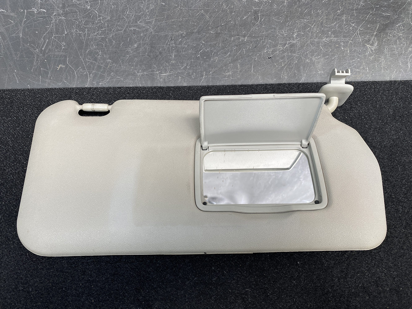 MAZDA PREMACY CREW CR3W Genuine Sun Visor Driver side Right - Image 3