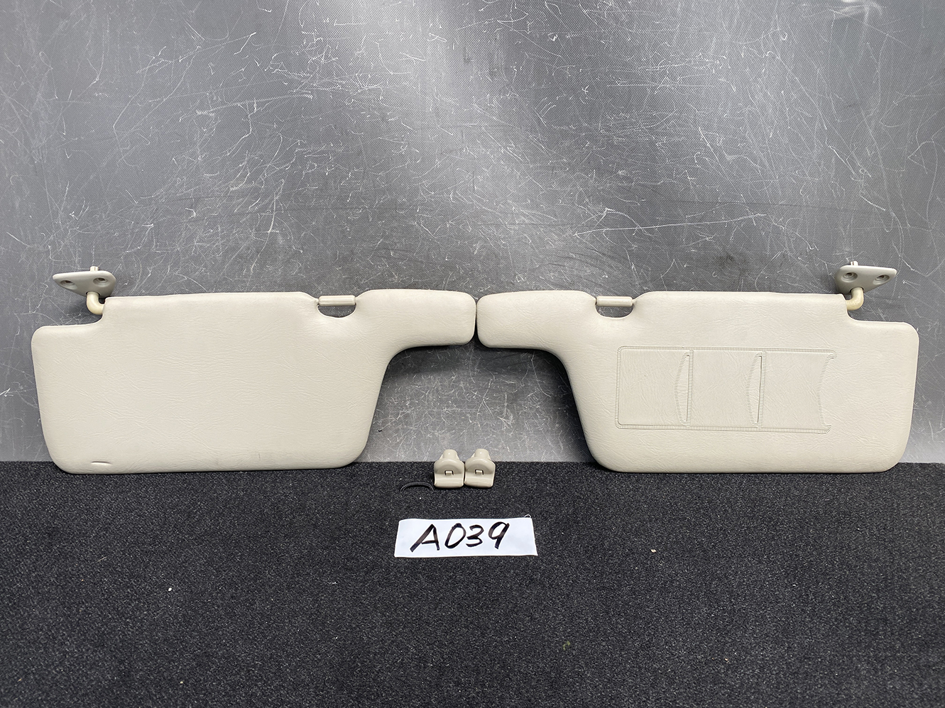 NISSAN AD VY12 VZNY12 VAY12 Genuine Sun Visor LEFT