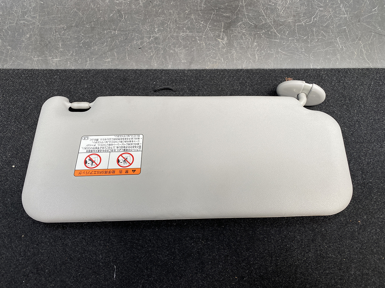 TOYOTA VOXY NOAH ZRR75 ZRR70 Genuine Sun Visor Driver's side - Image 5