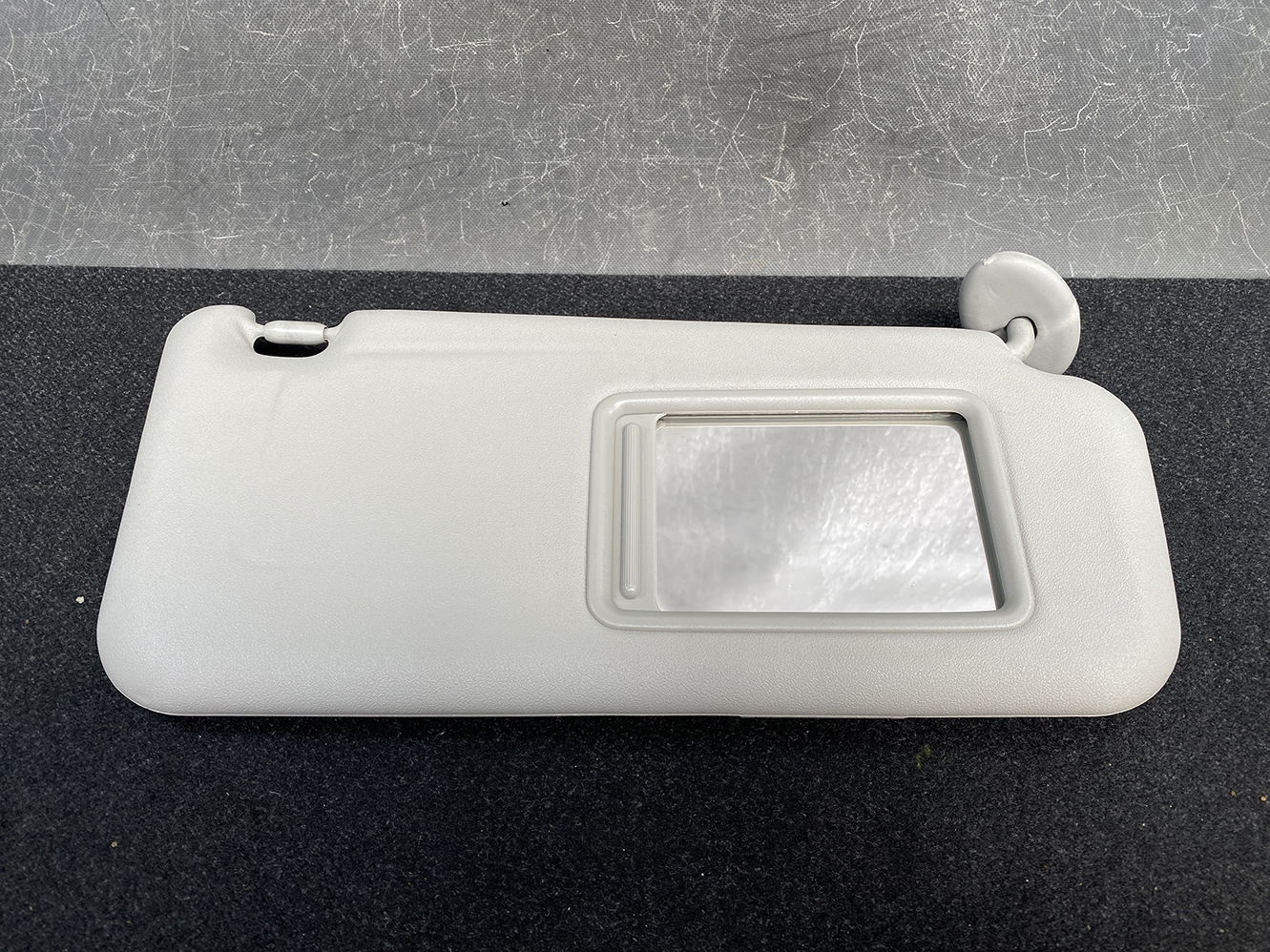 TOYOTA VOXY NOAH ZRR75 ZRR70 Genuine Sun Visor Driver's side - Image 2