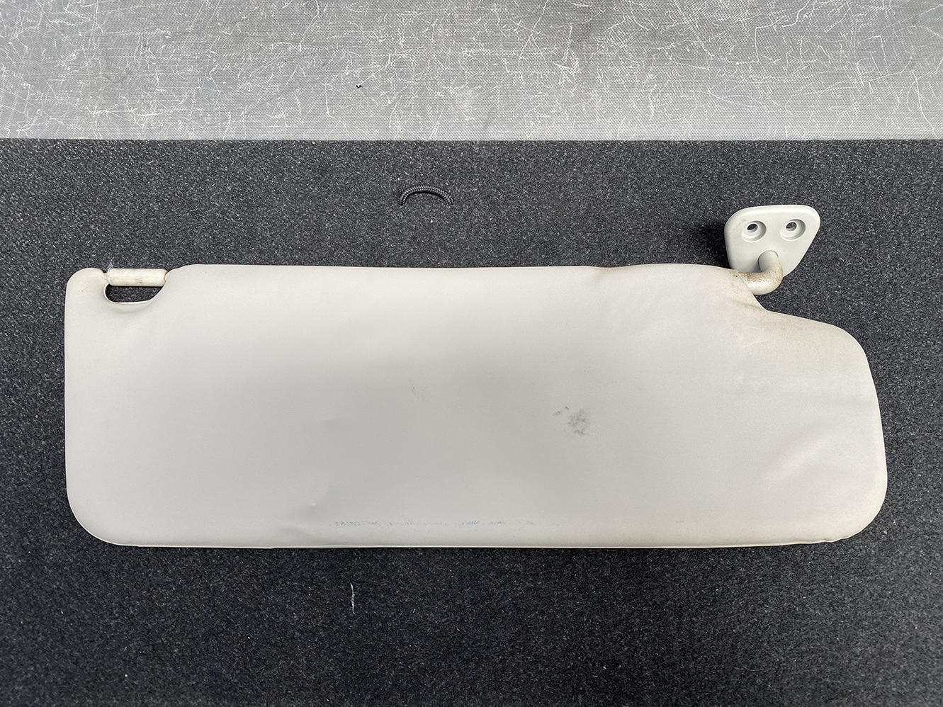 NISSAN NV350 ISUZU COMO MITSUBISHI CANTER E26 Genuine Sun Visor Left side - Image 2