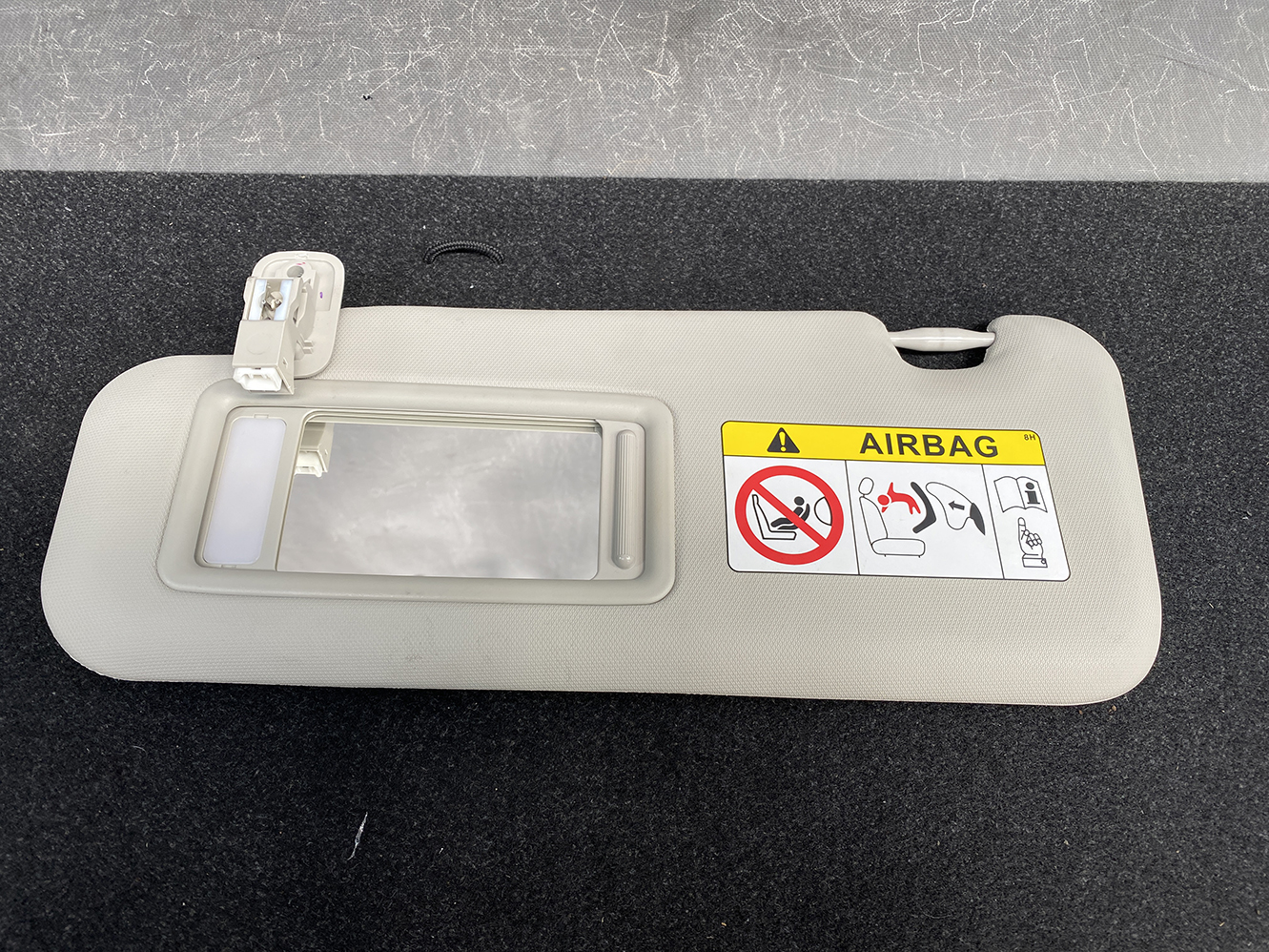 MAZDA ATENZA WAGON GJ Genuine Sun Visor Left side - Image 4