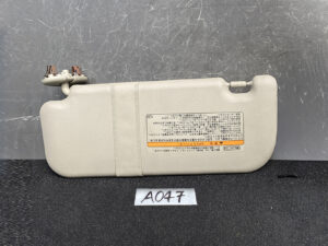 TOYOTA VITZ YARIS BELTA SCP90 NCP91 SCP92 Genuine Sun Visor Driver’s side