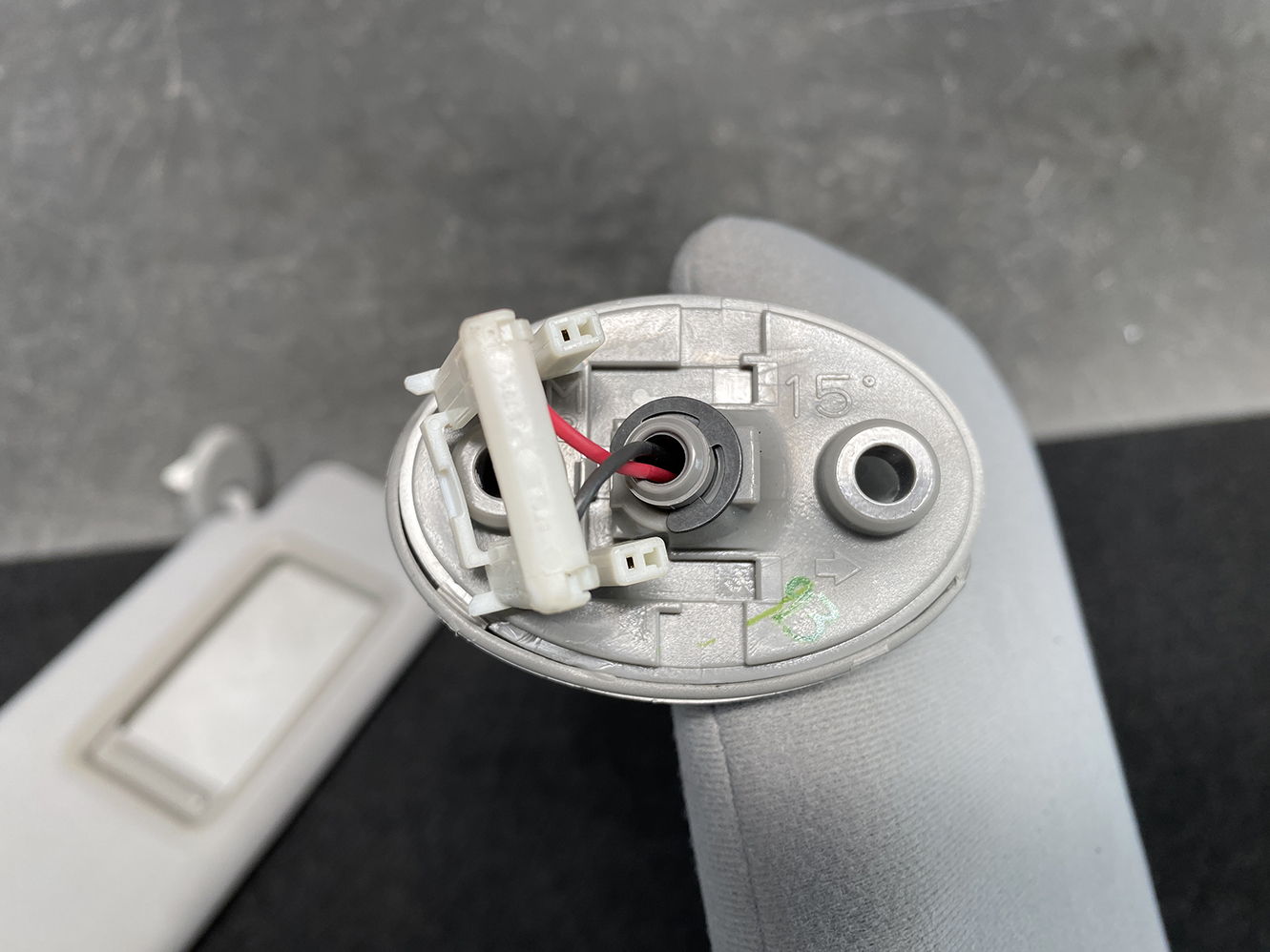 TOYOTA CROWN GRS180 Genuine Sun Visor Left - Image 3