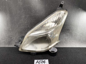 TOYOTA RACTIS NCP100 NCP105 SCP100  Headlight  ICHIKOH 52-156 Left Side x1