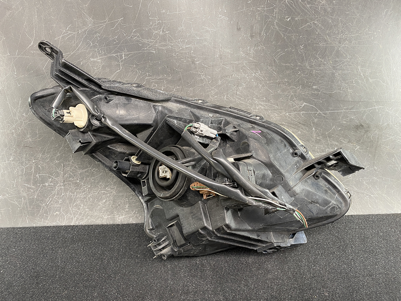 TOYOTA RACTIS NCP100 NCP105 SCP100 Headlight ICHIKOH 52-156 Left Side x1 - Image 6