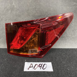 LEXUS GS GS250 GS350 GR GW Taillight 30-392 Right Side x1　