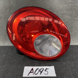 VW VOLKSWAGEN NEW BEETLE Genuine Taillight 1C0945095L Left Side x1