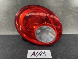 VW VOLKSWAGEN BEETLE Genuine Taillight 1C0945095L Left Side x1