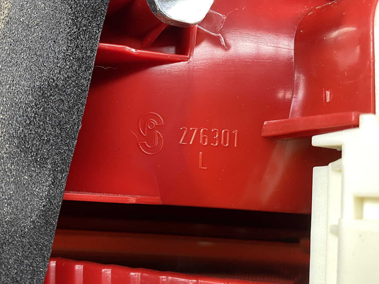 BMW 3 Series E90 E91 E92 E93 Genuine Taillight 6937457 Left Side x1 - Image 5