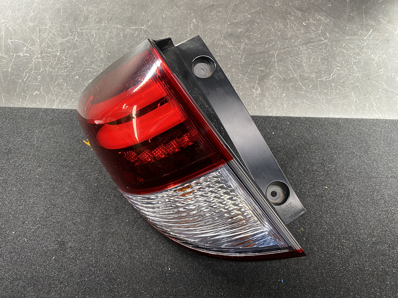 HONDA VEZEL RU Genuine Taillight KOITO 220-62164 Left Side - Image 3