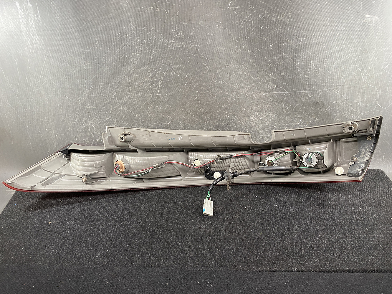 HONDA STREAM RN6 RN7 RN8 RN9 TAILLIGHT D038 RIGHT x1 - Image 4