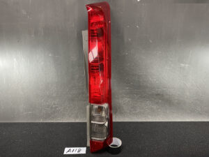 HONDA STREAM RN6 RN7 RN8 RN9 TAILLIGHT D038 RIGHT x1